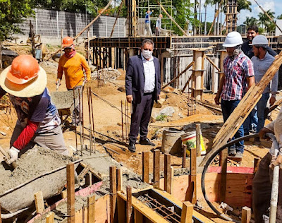 Procurador-geral de Justiça visita obra da sede das Promotorias em Palmeira e assina ordem de serviço em Delmiro Gouveia