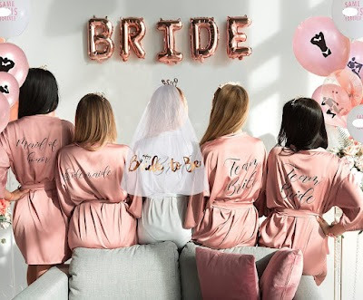 bridal-shower-decoration-bride-bridesmaids-dress