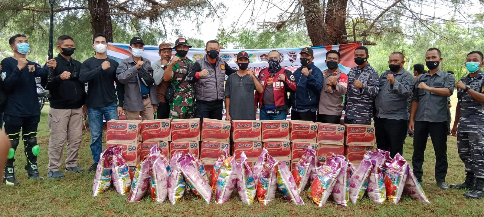 Polres Simeulue Gelar Baksos Jelang HPN 2022 Bersama Jurnalis dan Komunitas Bikers Simeulue