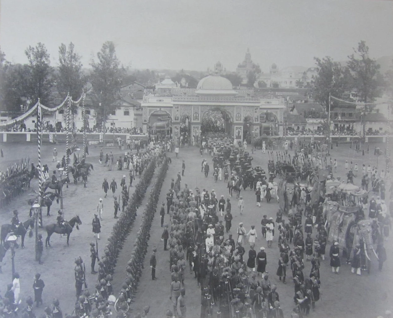 Mysuru (Mysore) Royal Wedding of Yuvaraja Kanteerava Narasimharaja Wadiyar, Mysuru (Mysore), Karnataka, India | Indian Royal Wedding | Rare & Old Vintage Photos (1910)