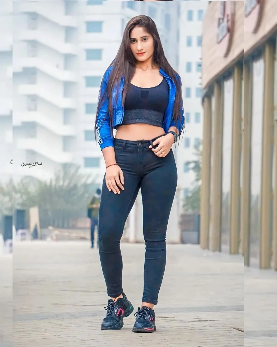 Priyanka Drall hot and sexy Thighs and Butt | Fitness Model Priyanka Drall hot Gym Workout