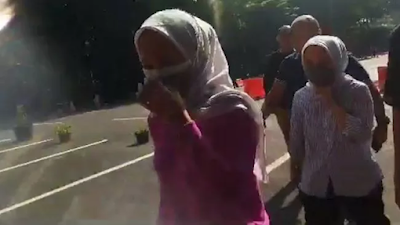 Si Kembar Rihana-Rihani Tiba Di Polda Metro Jaya, Bungkam Dan Tutupi Wajah Pakai Masker
