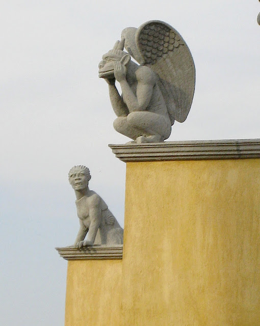 Gargoyle study. Tlaxcala, Mexico. February 2009. Credit: Mzuriana.