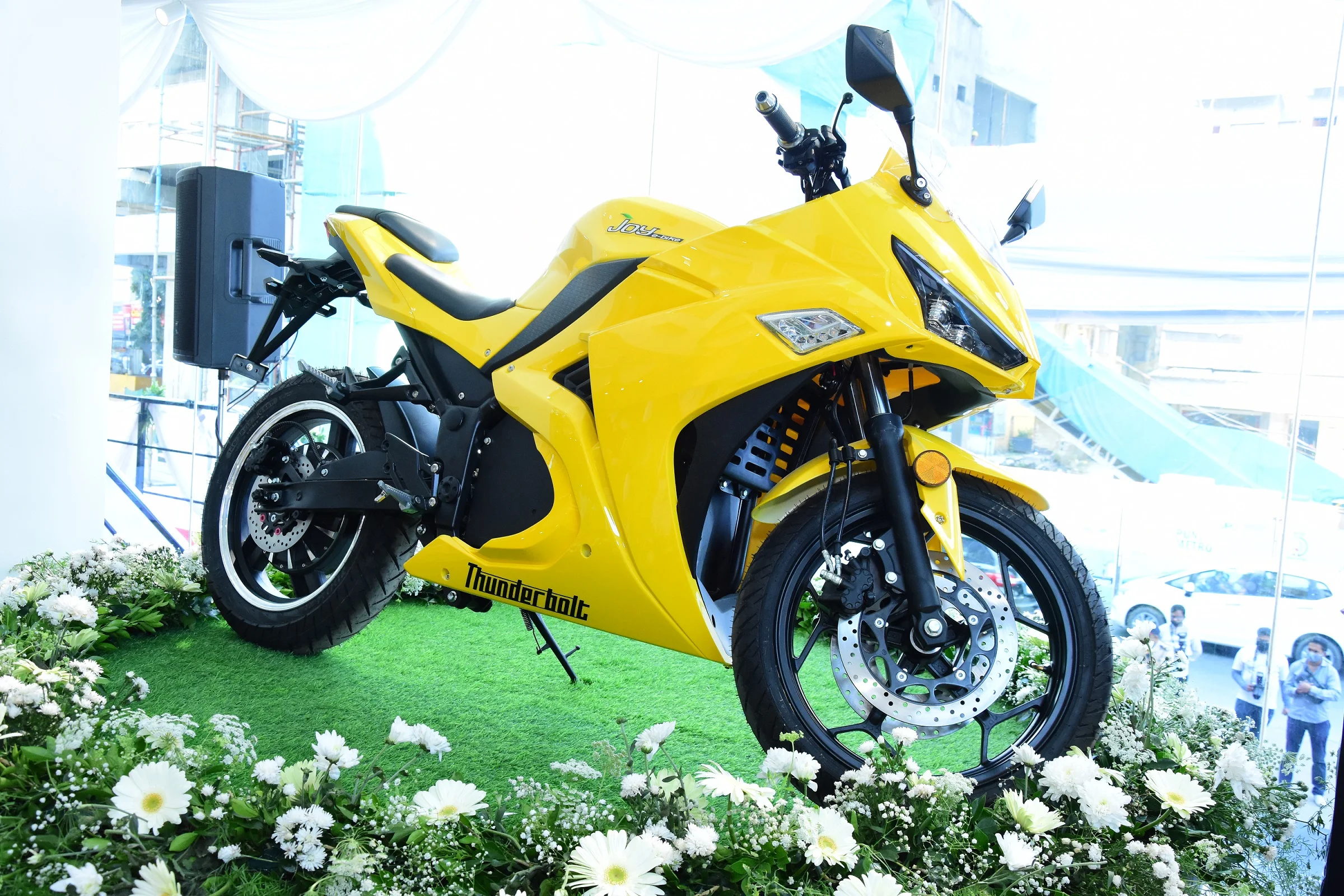 WardWizard’s ‘Joy e-bike’ inaugurates its first-ever Electric Vehicle Experience Centre in Maharashtra