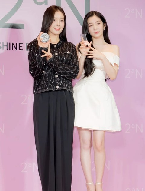 [Pann] MAKEUP CEO WHO’S NOT LOSING BY A LOT EVEN THOGH SHE’S STANDING NEXT TO IRENE