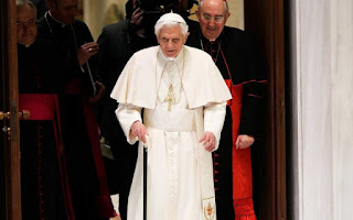 Πάπας Βενέδικτος: «Συνένοχος» σε υποθέσεις κακοποίησης παιδιών σύμφωνα με γερμανική έρευνα – «Δεν έδρασε αν και γνώριζε»