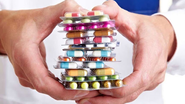 Αύξηση 50% παρουσιάζει η κατανάλωση αντιβιοτικών σε σύγκριση με το 2015, σύμφωνα με πρόσφατη δημοσκόπηση της K-Research, που ανατέθηκε από τον ΙΣΑ σε συνεργασία με την Ελληνική Εταιρεία Χημειοθεραπείας.