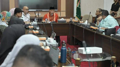 Gubernur Mahyeldi Pimpin Rapat Persiapan WIES 2023, Pastikan Dampak Positifnya untuk Industri Halal Lokal