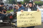 Jurnalis Lampung Gelar Aksi Penolakan Revisi UU Nomor 32 Tahun 2002