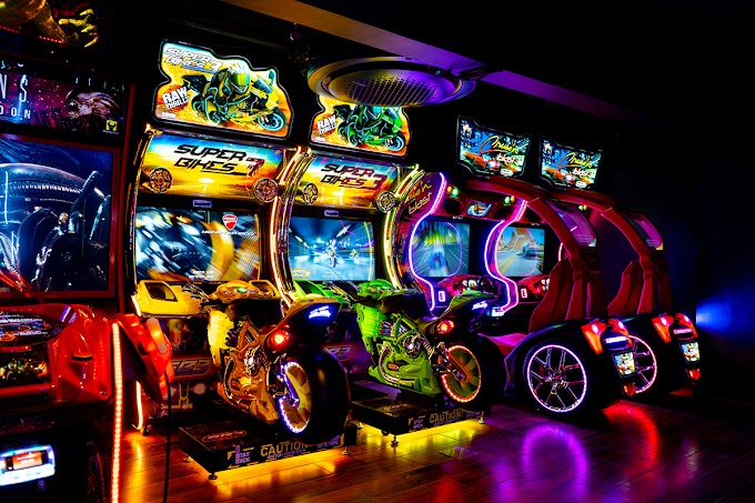  Mumbai’s first FINE DINING + GAMING ARCADE + BOUTIQUE BOWLING + NIGHTCLUB in Bandra!