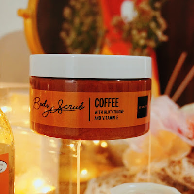Review Scarlett Whitening Body Scrub Coffee Shower Scrub Wangi Kopi seridewix Seri Dewi Beauty Blogger Indonesia Song Jong Ki