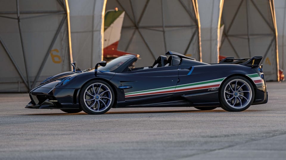 2021 Pagani Huayra Tricolore