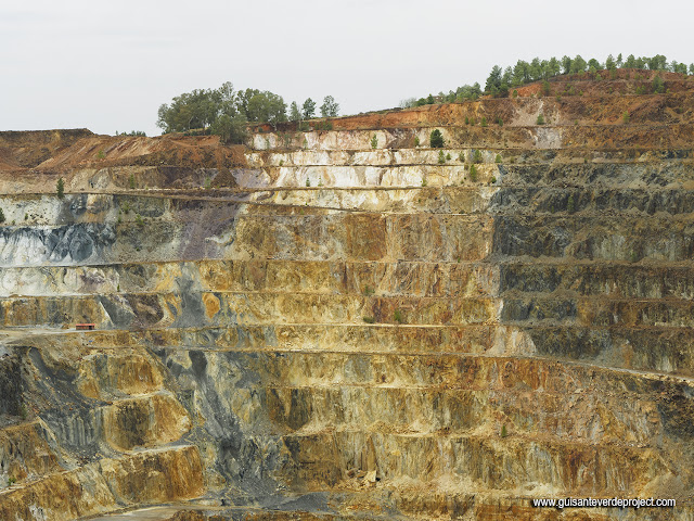 Corta Atalaya, terrazas - Riotinto, por El Guisante Verde Project