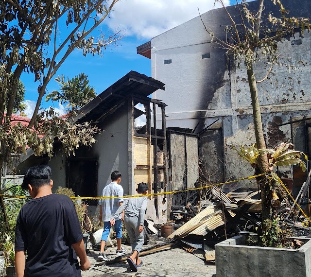 Kantor Ekspedisi Dan Rumah Makan Di Kaca Piring Ludes Terbakar Pada Minggu Subuh