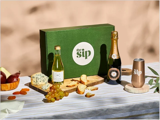 Monthly Sparkling Wine Subscription Box