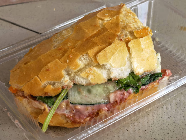 Banh_Mi_SaiGon_505_Ang Mo_Kio_Singapore