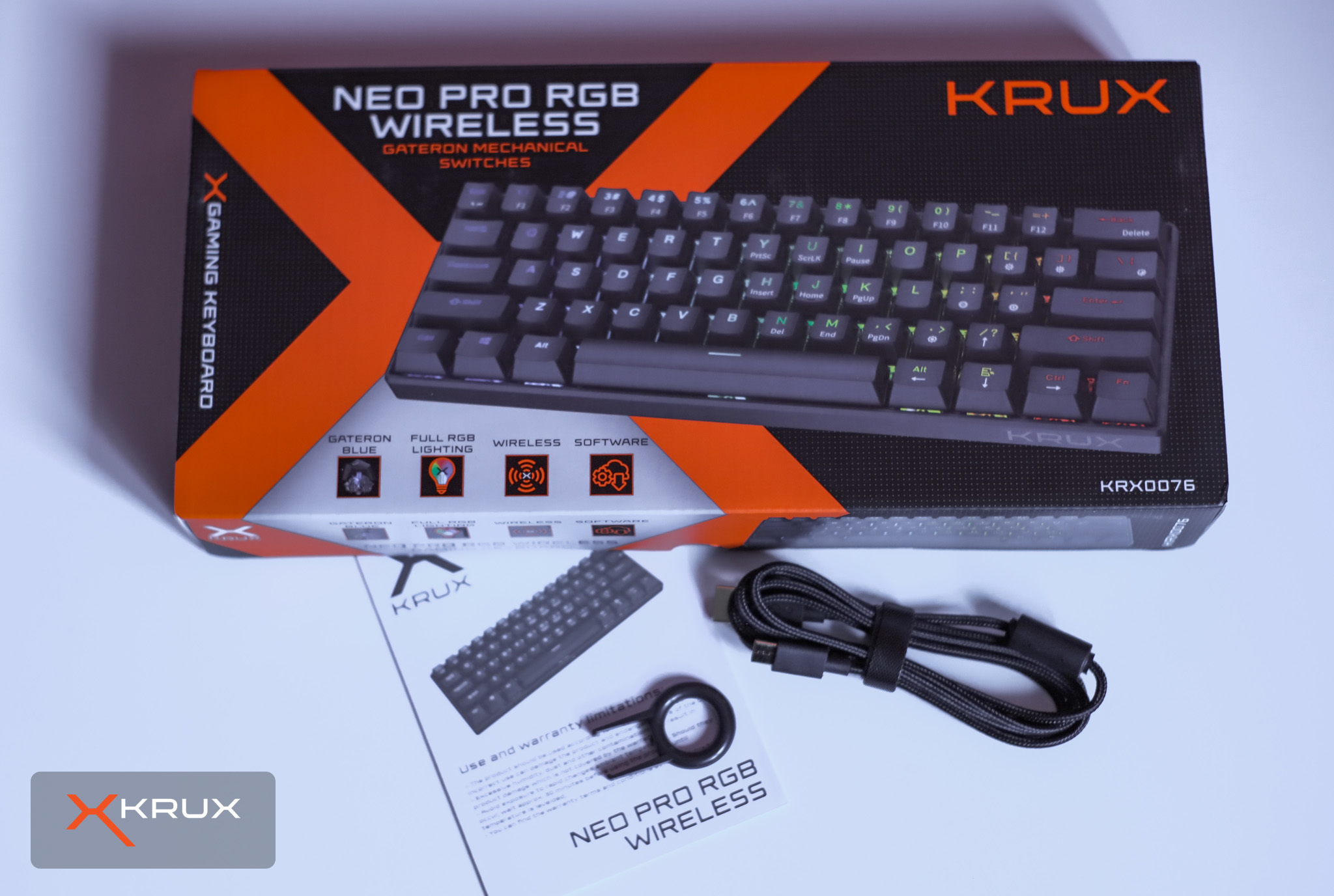 KRUX Neo Pro RGB Wireless zawartość opakowania