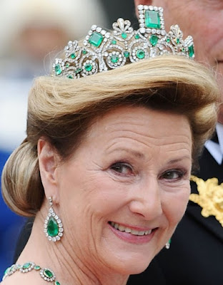 emerald tiara leuchtenberg norway queen sonja