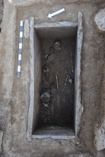 Κιβωτιόσχημοι τάφοι των κλασικών-ελληνιστικών χρόνων από το νεκροταφείο της Αλίκυρνας