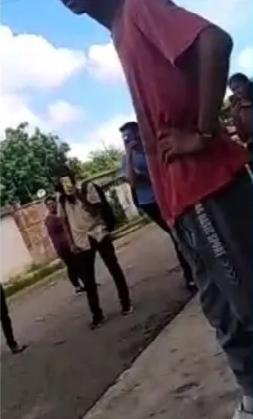 Venezuela: Detienen a joven que propinó golpiza a un adolescente en Maracaibo