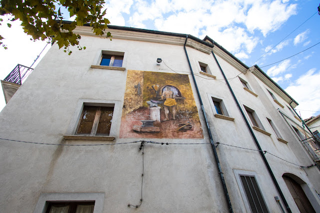 Murales di Satriano di Lucania-Piazza Plebiscito