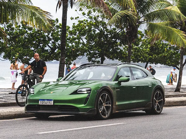 Porsche Taycan Cross Turismo 100% elétrico roda 9.000 km do Sul ao Nordeste