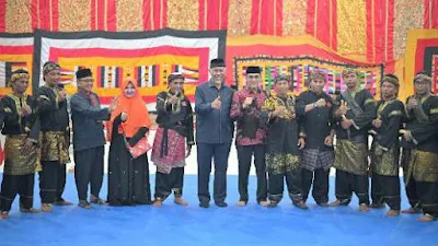 Enam Pandeka Perguruan Karang Indah Dilewakan, Gubernur Mahyeldi Pertegas Silek sebagai Jati Diri Minangkabau