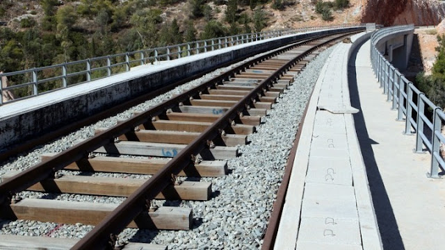 Ερώτηση Βελόπουλου για την επαναλειτουργία της σιδηροδρομικής γραμμής “Κόρινθος – Ναύπλιο”