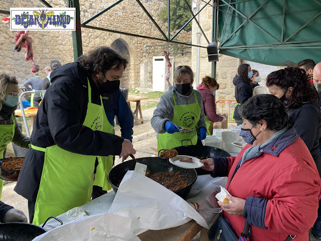 IMÁGENES | Cerca de 2.000 raciones se reparten en la matanza en La Antigua - 12 de marzo de 2022