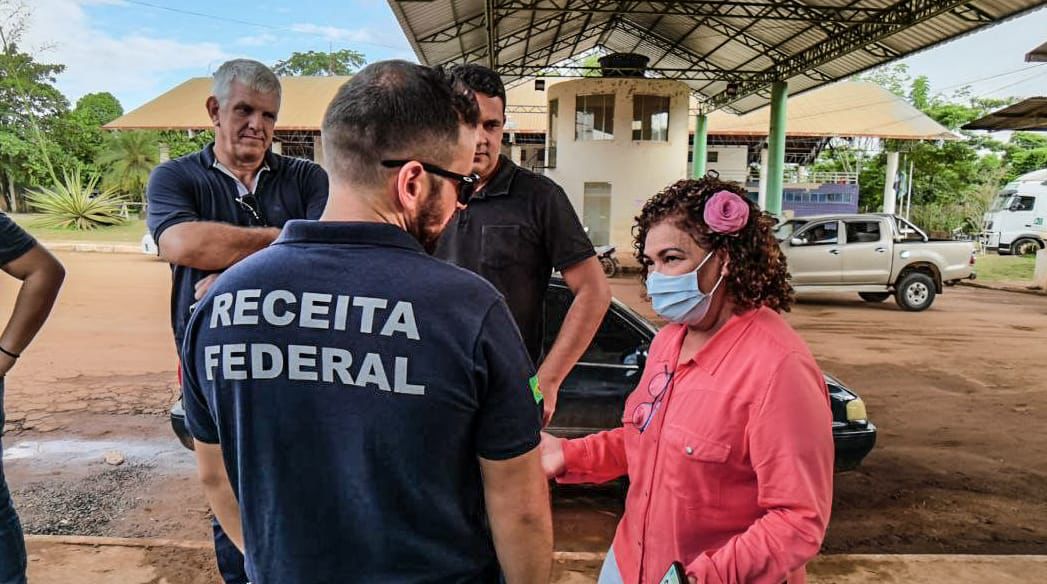 Perpétua denuncia caos e filas quilométricas de caminhões na fronteira entre Epitaciolândia e Cobija