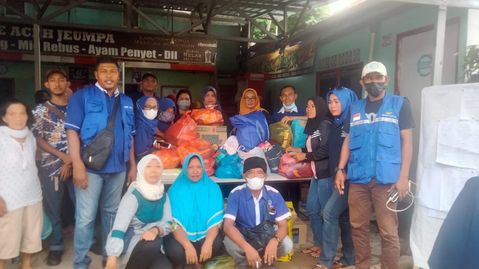 NASDEM Salurkan Bantuan Sembako dan Pakaian Layak untuk Korban Banjir di Muka Kuning