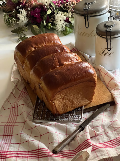 World Bread Day 2023:Tangzhong Milchbrot Toast