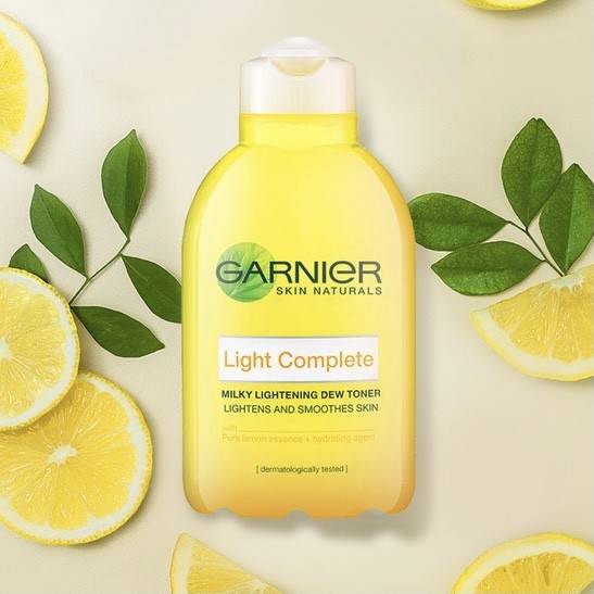 Garnier untuk Usia 40 Tahun Keatas - Bright Complete Milky Brightening Toner Cleanser