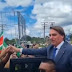  Bolsonaro é acolhido no Suriname, por multidão aos gritos de ‘mito’. VÍDEO.