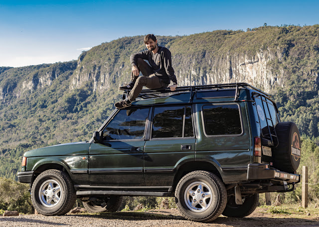 Sou Leandro Lopes e viajo pela américa latina com minha Land Rover Discovery ano 1996, motor 300tdi.