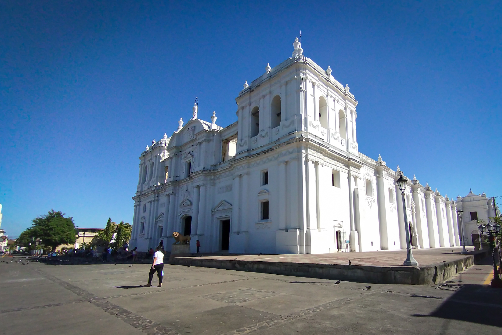 Nicaragua: Tierra de lagos y volcanes - Blogs de Nicaragua - Día 1: Llegada a León (2)