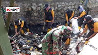 Walau Bukan Petugas Kebersihan Sungai, Satgas Sub 06 Sektor 22 Semangat Pada Pembersihan Sungai Kalimalang