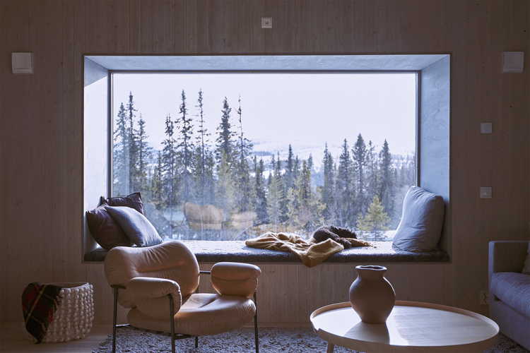 A Contemporary Swedish Ski Chalet With a Wonderful Window Seat!