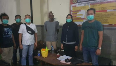 Warna Negara Asing (WNA) asal Negara Kongo akhirnya berhasil dibekuk Satreskrim Polres Metro Tangerang Kota, Provinsi Banten pada Selasa (26/10/2021) sore di Pulau Bali