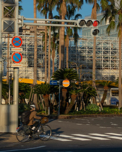 宮崎駅付近、信号が赤いタイミング
