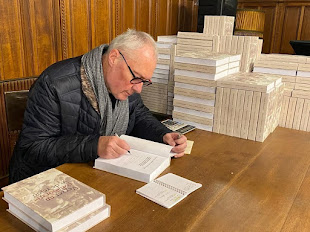Signeersessie op 4 december 2022