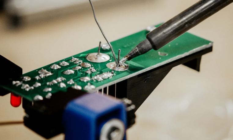 Solder Elektronik