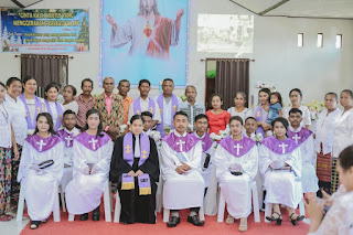 56 Peserta Ikuti Penataran Dasar Guru Sekolah Minggu di Jemaat GMIM Pniel  Liwutung 