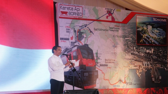 Dulu Diresmikan Jokowi, Proyek Kereta Api Rp53 Triliun ke Ibu Kota Baru Ditinggal Rusia