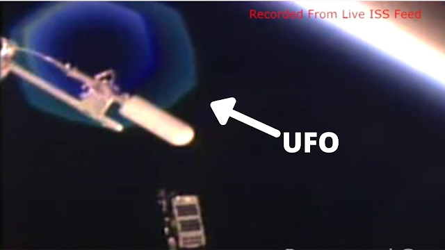 This is the best UFO at the ISS and it looks like it's trying to Dock with the ISS.