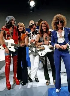 Mott the Hoople (Banda-rock glam)