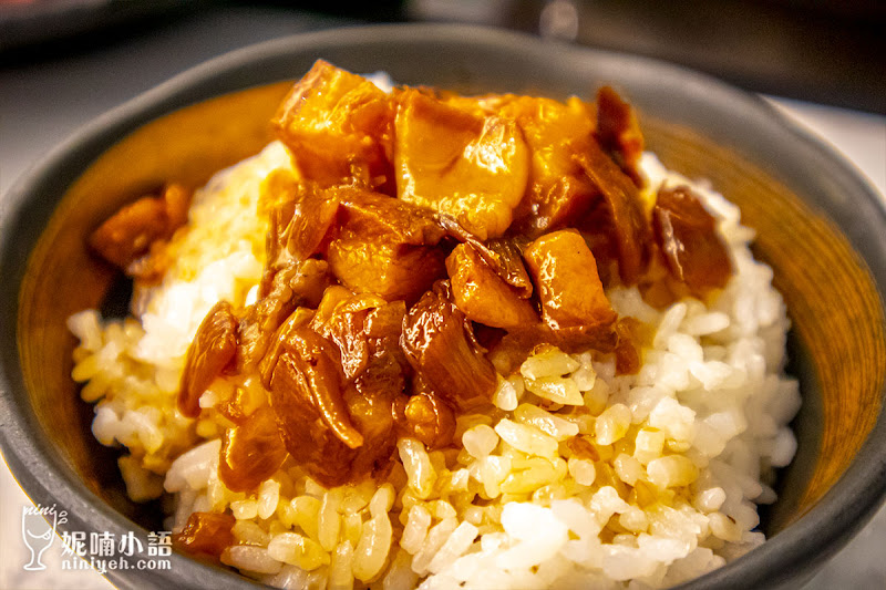 阿裕牛肉涮涮鍋 阿裕牛肉涮涮鍋的肉燥飯還真不是蓋的