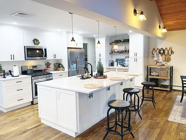 finished white modern farmhouse kitchen