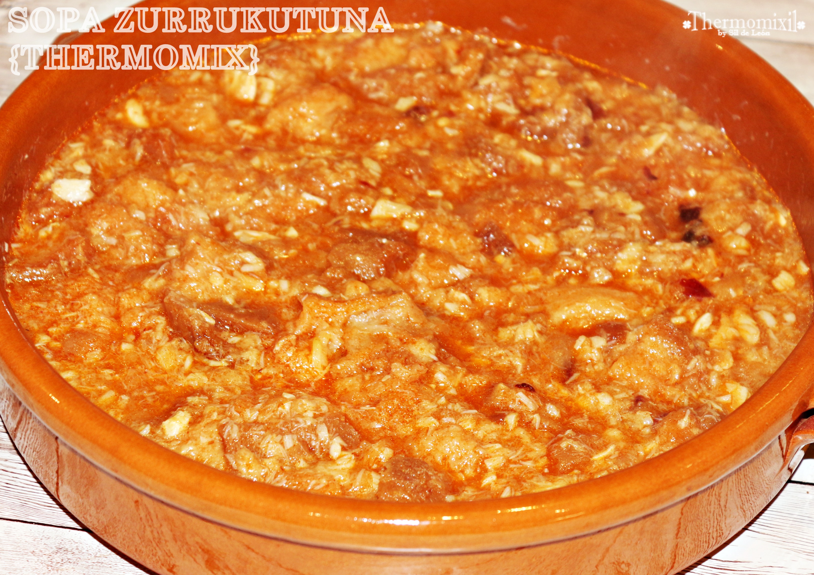 SOPA-ZURRUKUTUNA-CON-THERMOMIX-{CON-PAN-AJO-Y-BACALAO}-BUENÍSIMA