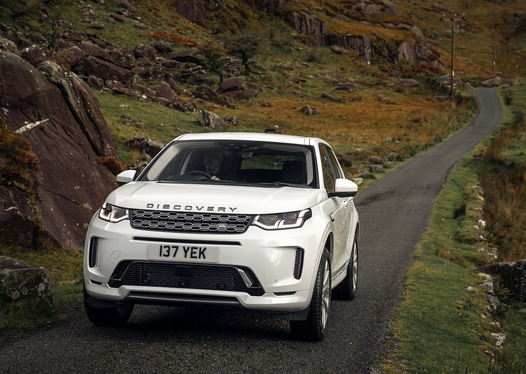 2021 Land Rover Discovery Sport P300e